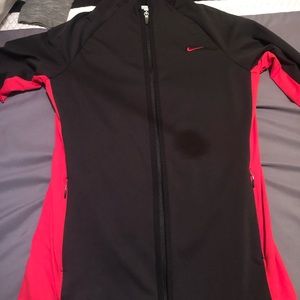 Women’s Medium Nike Jacket